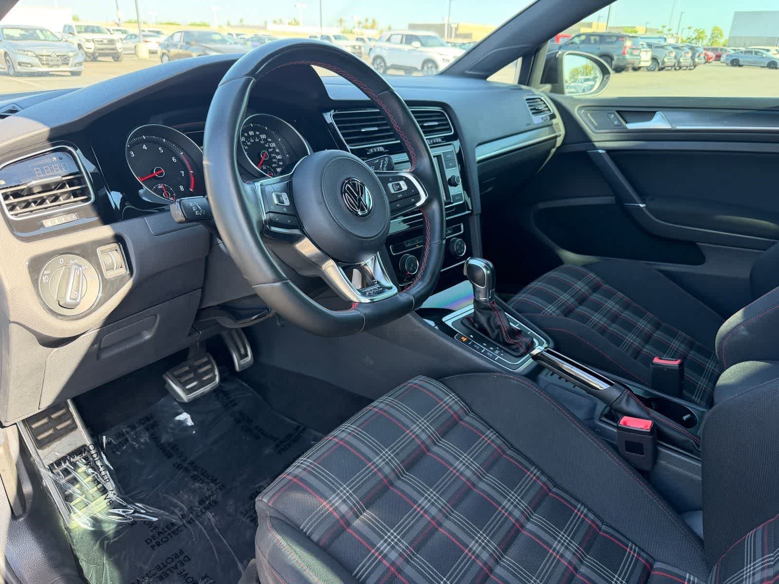 Used 2019 Volkswagen GTI S w/ Driver Assistance Package FWD video 2
