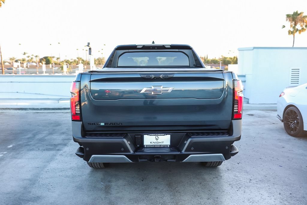 Used 2026 Chevrolet Silverado EV Trail Boss AWD/4WD image 8