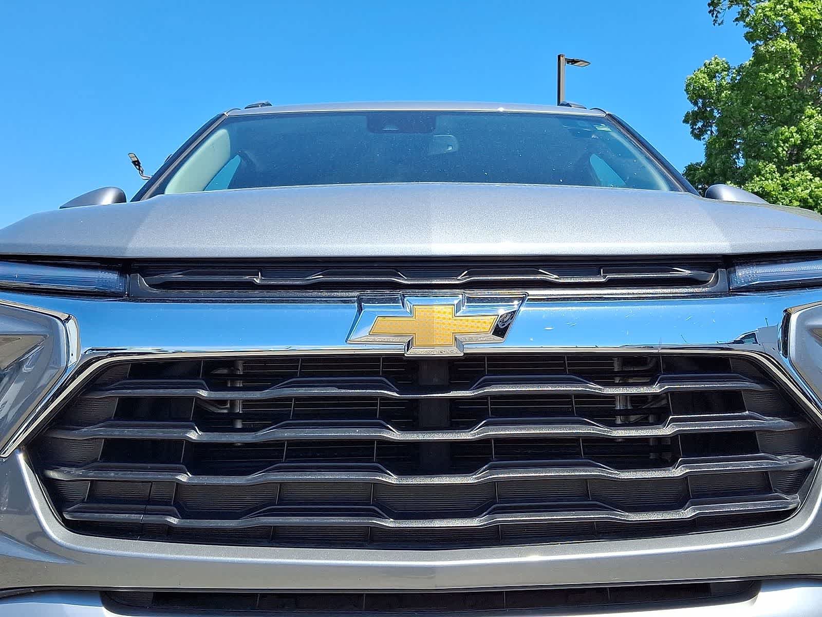 Used 2024 Chevrolet TrailBlazer LT w/ Convenience Package FWD image 33