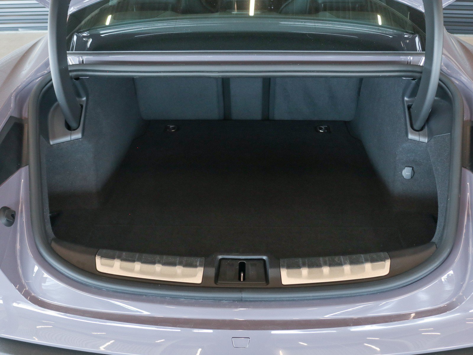 Certified 2025 Porsche Taycan RWD image 28