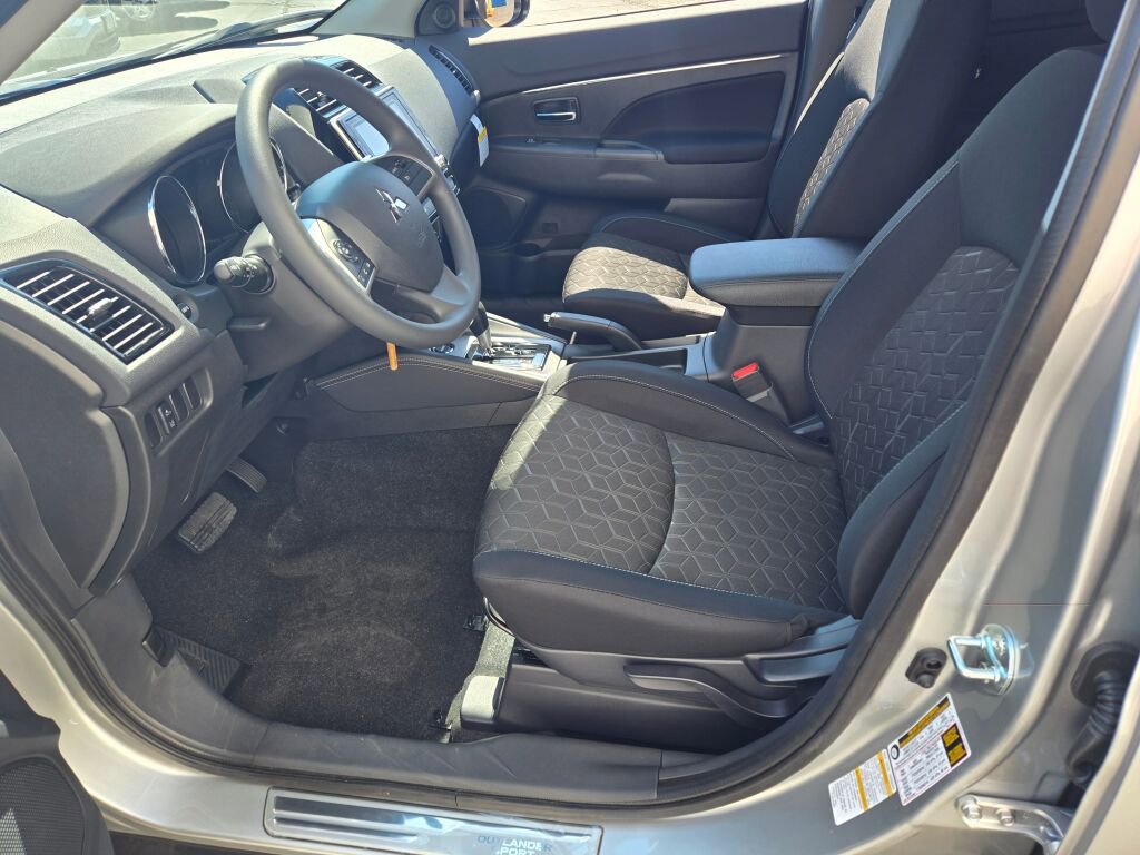 Used 2026 Mitsubishi Outlander Sport ES AWD/4WD image 13
