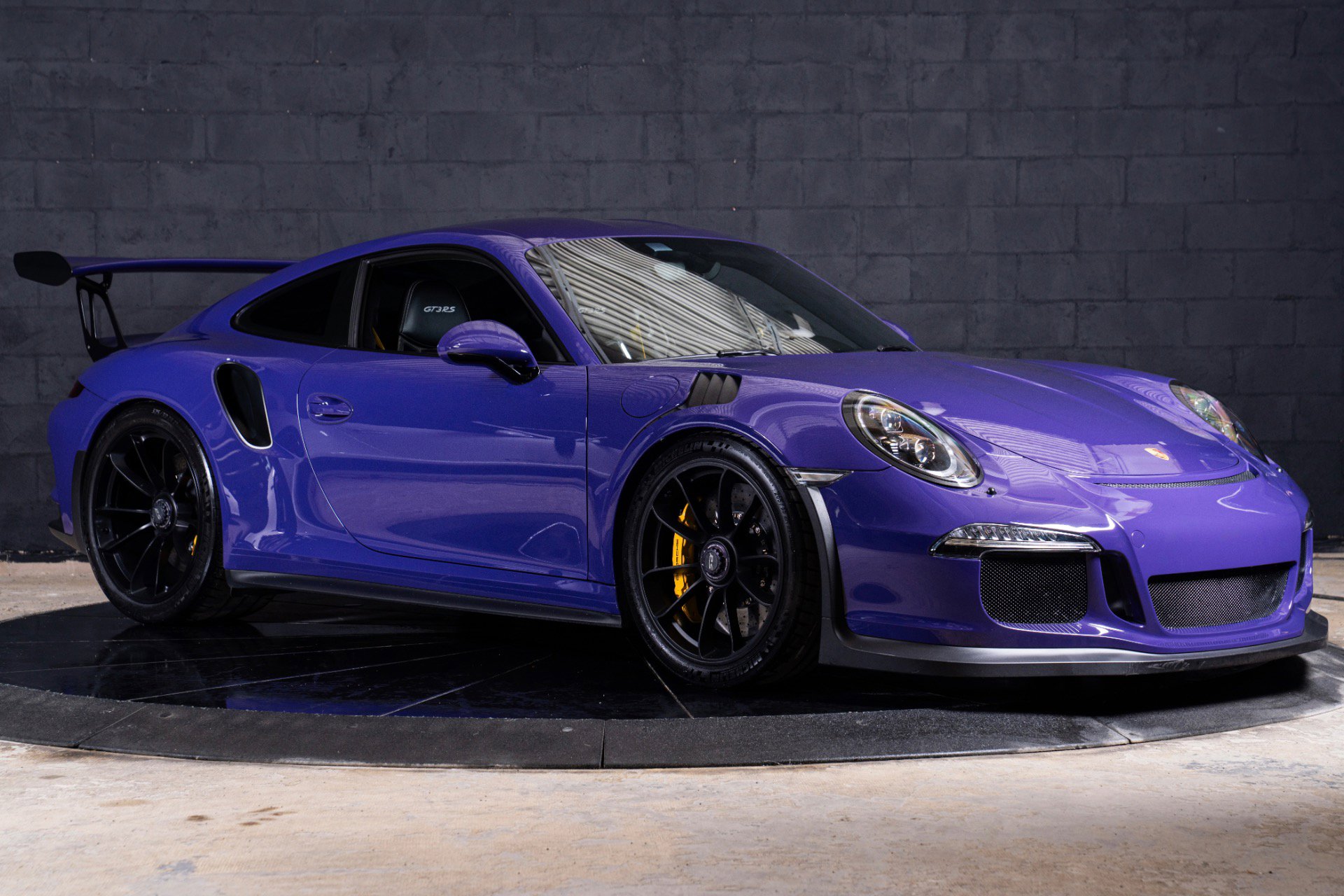 Used 2016 Porsche 911 GT3 RS RWD image 7