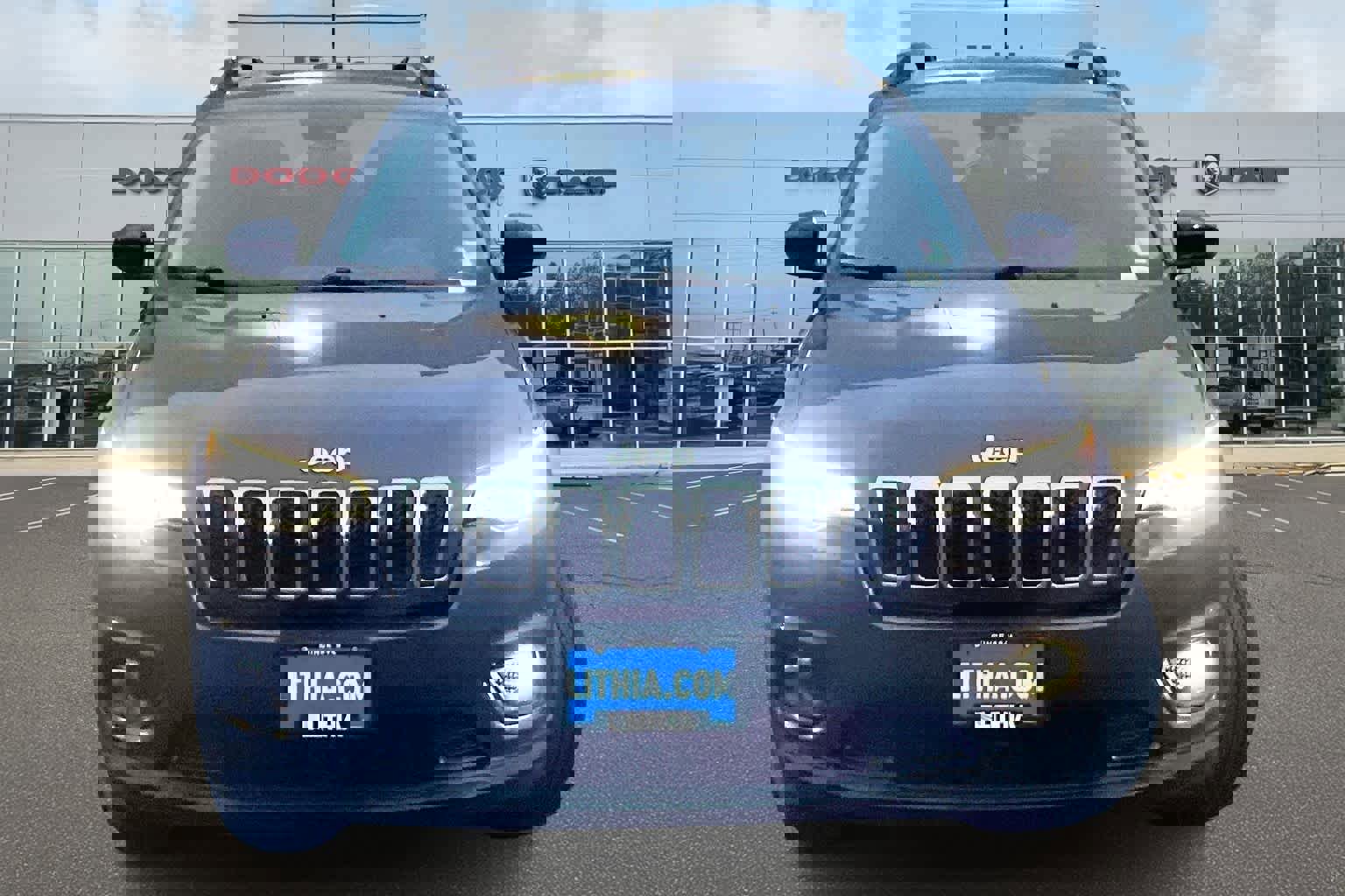 Used 2022 Jeep Cherokee Latitude Lux w/ Sun & Sound Group image 6