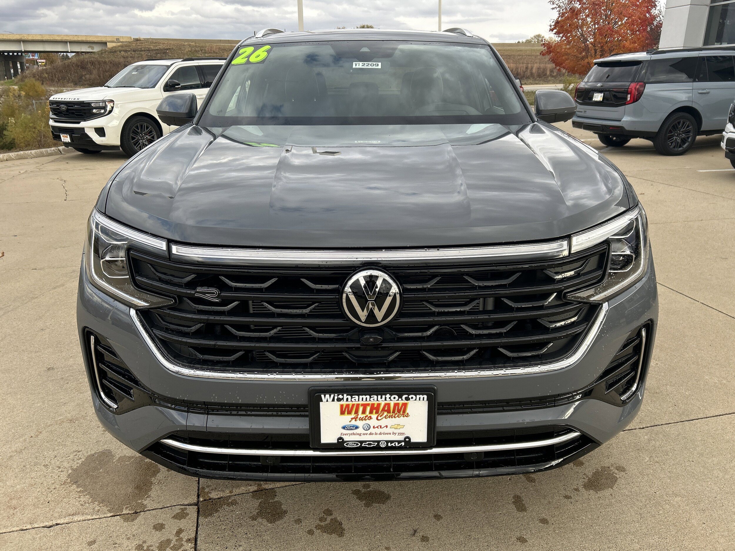 New 2026 Volkswagen Atlas Cross Sport SEL Premium R-Line image 7