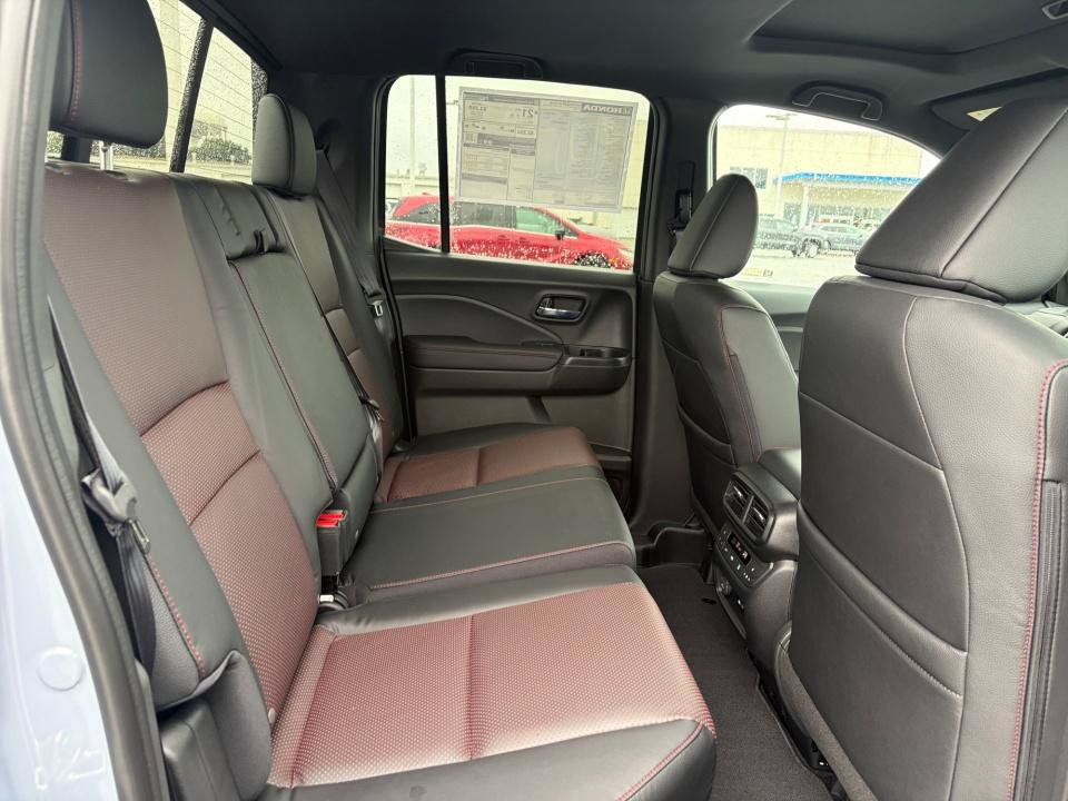 New 2026 Honda Ridgeline Black Edition image 29