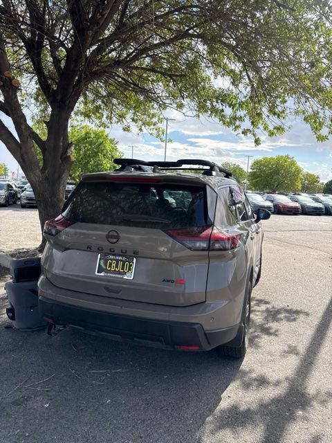 Certified 2025 Nissan Rogue SV AWD/4WD image 10