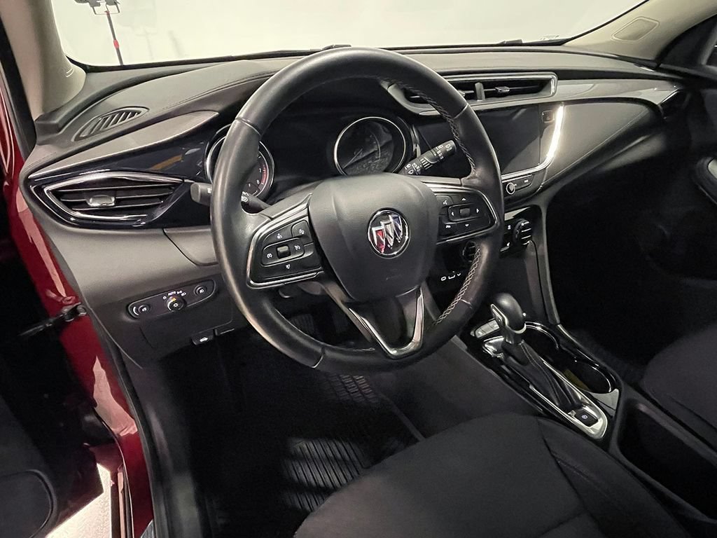 Used 2023 Buick Encore GX Select w/ Sport Touring Package FWD image 21