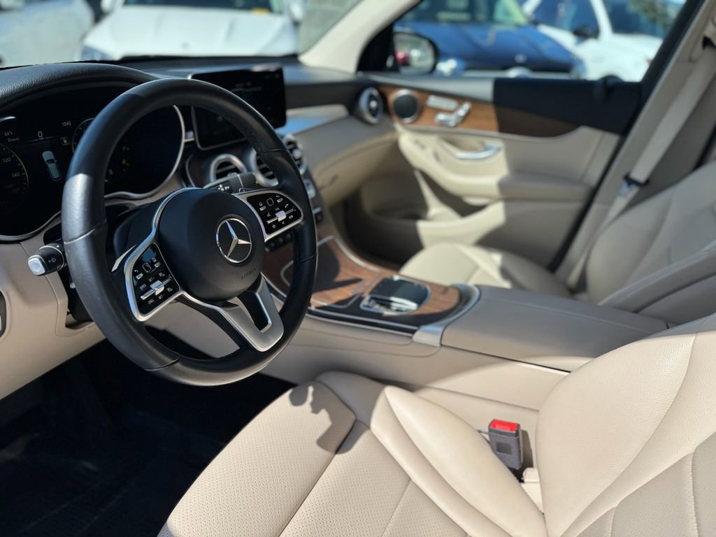 Used 2021 Mercedes-Benz GLC 300 image 11