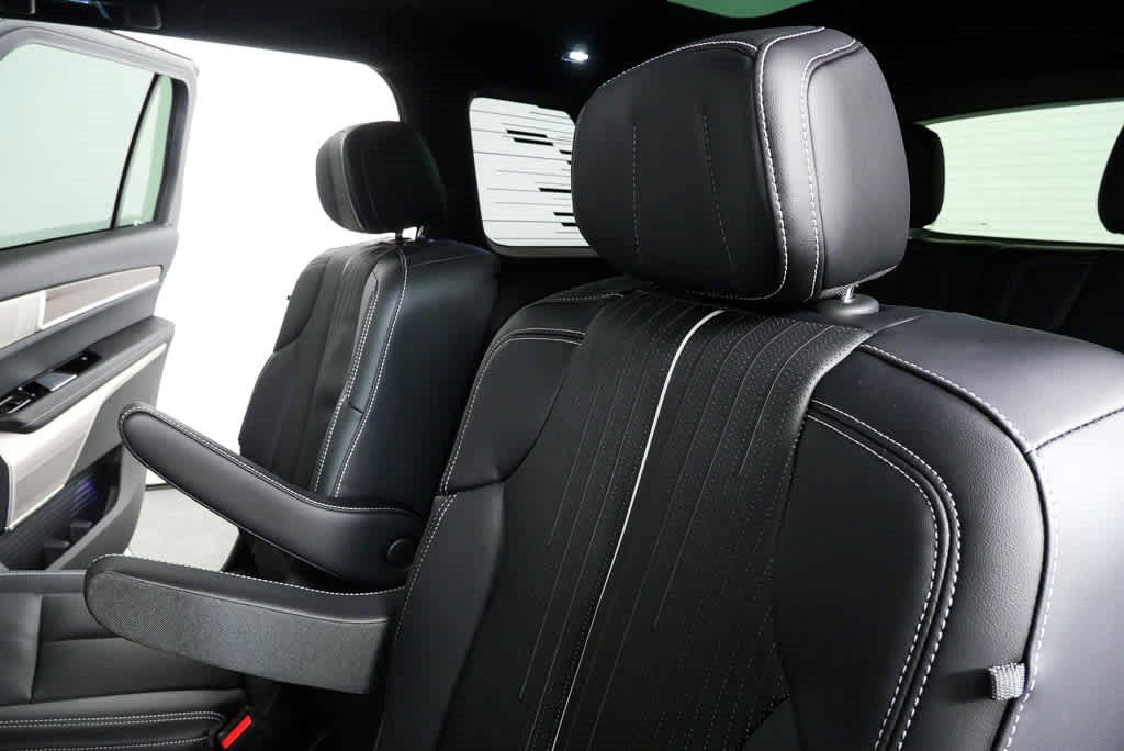 Certified 2026 Cadillac Vistiq Luxury