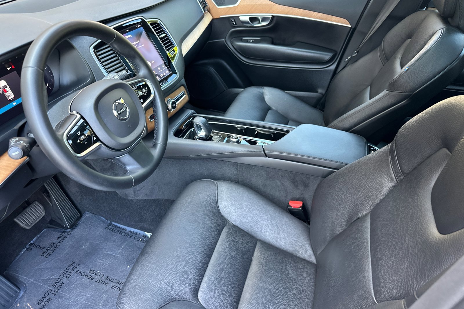 Certified 2023 Volvo XC90 B6 Plus image 10
