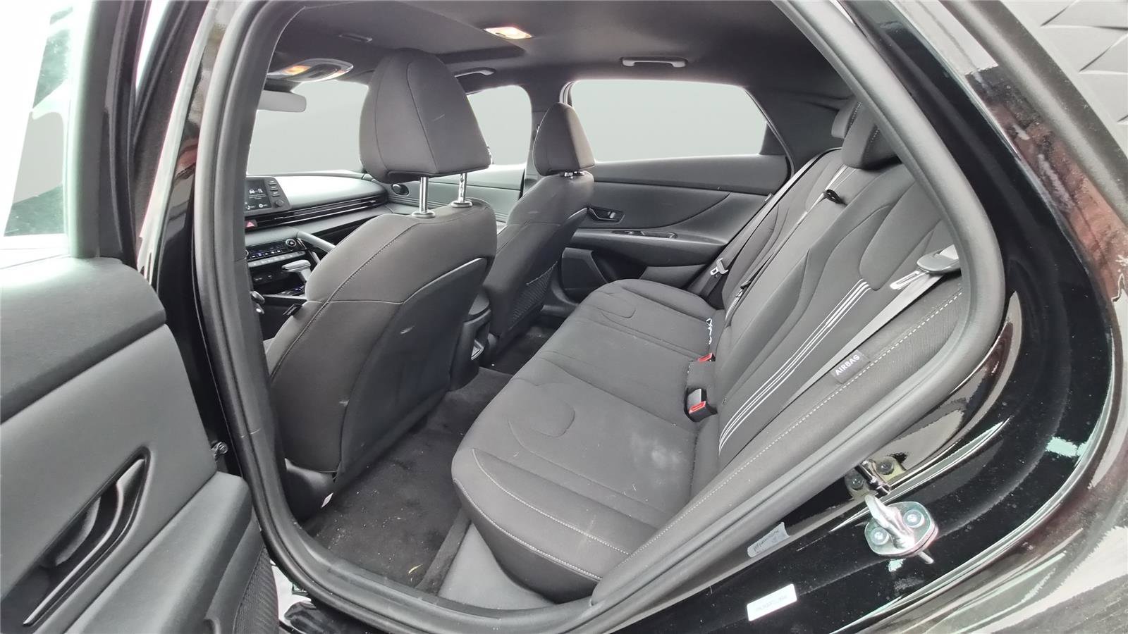 Used 2026 Hyundai Elantra SEL Sport Premium FWD image 17