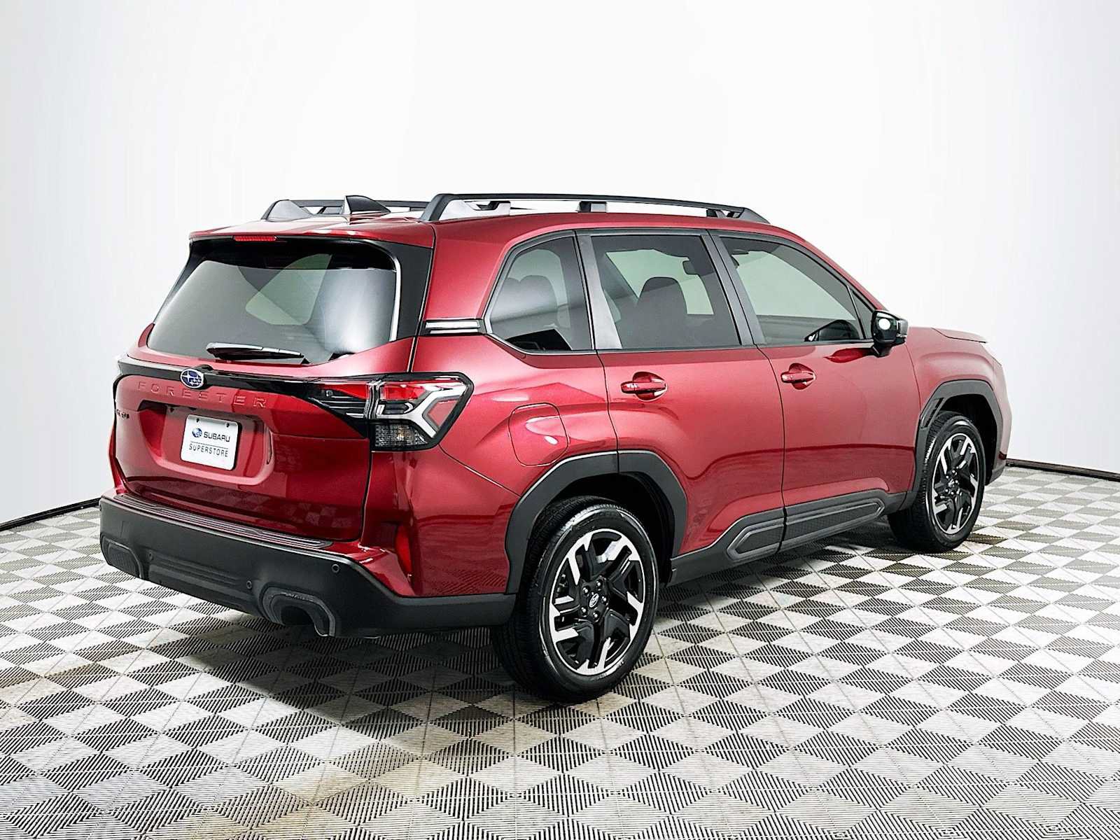Certified 2025 Subaru Forester Limited w/ Popular Package #1 AWD/4WD image 7