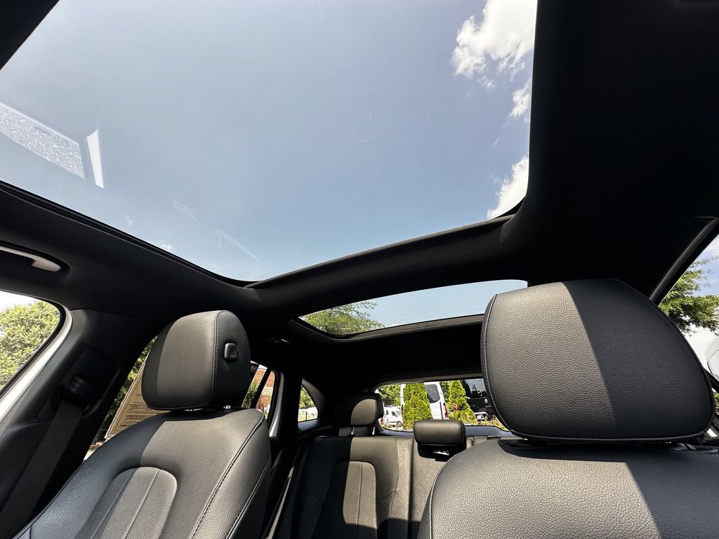 Certified 2026 Mercedes-Benz GLA 250 4MATIC w/ Exclusive Package image 33