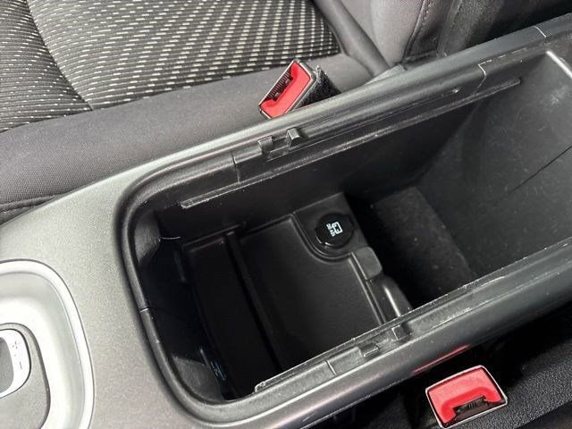 Used 2014 Dodge Journey Limited image 25