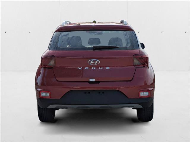 New 2025 Hyundai Venue Limited FWD image 8