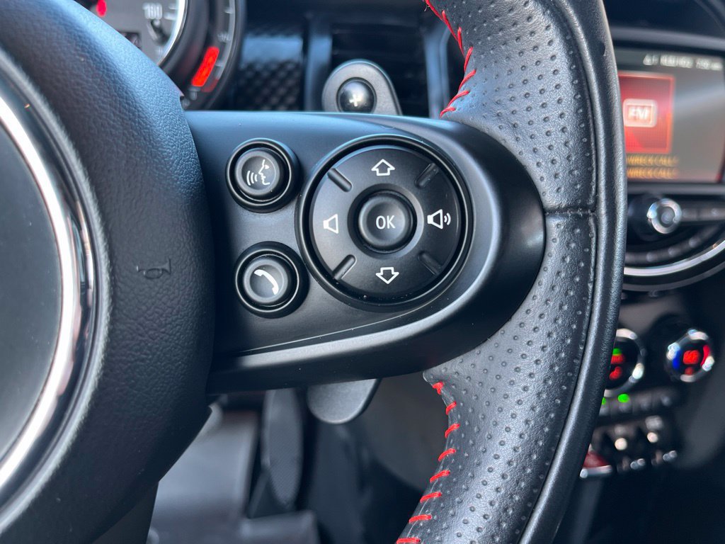 Used 2020 MINI Cooper S w/ Signature Upholstery Package FWD image 20
