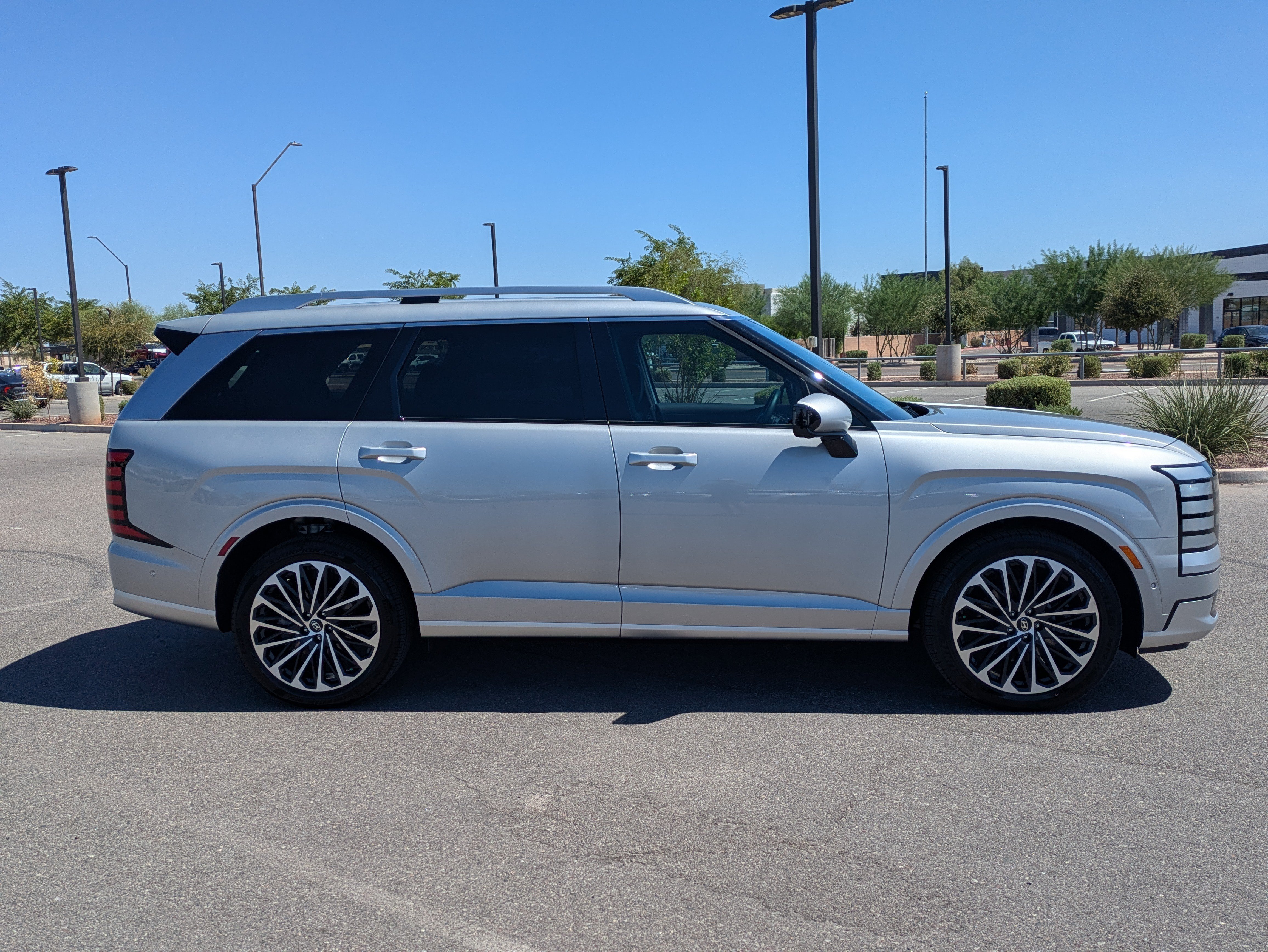 Used 2026 Hyundai Palisade Calligraphy AWD/4WD image 6