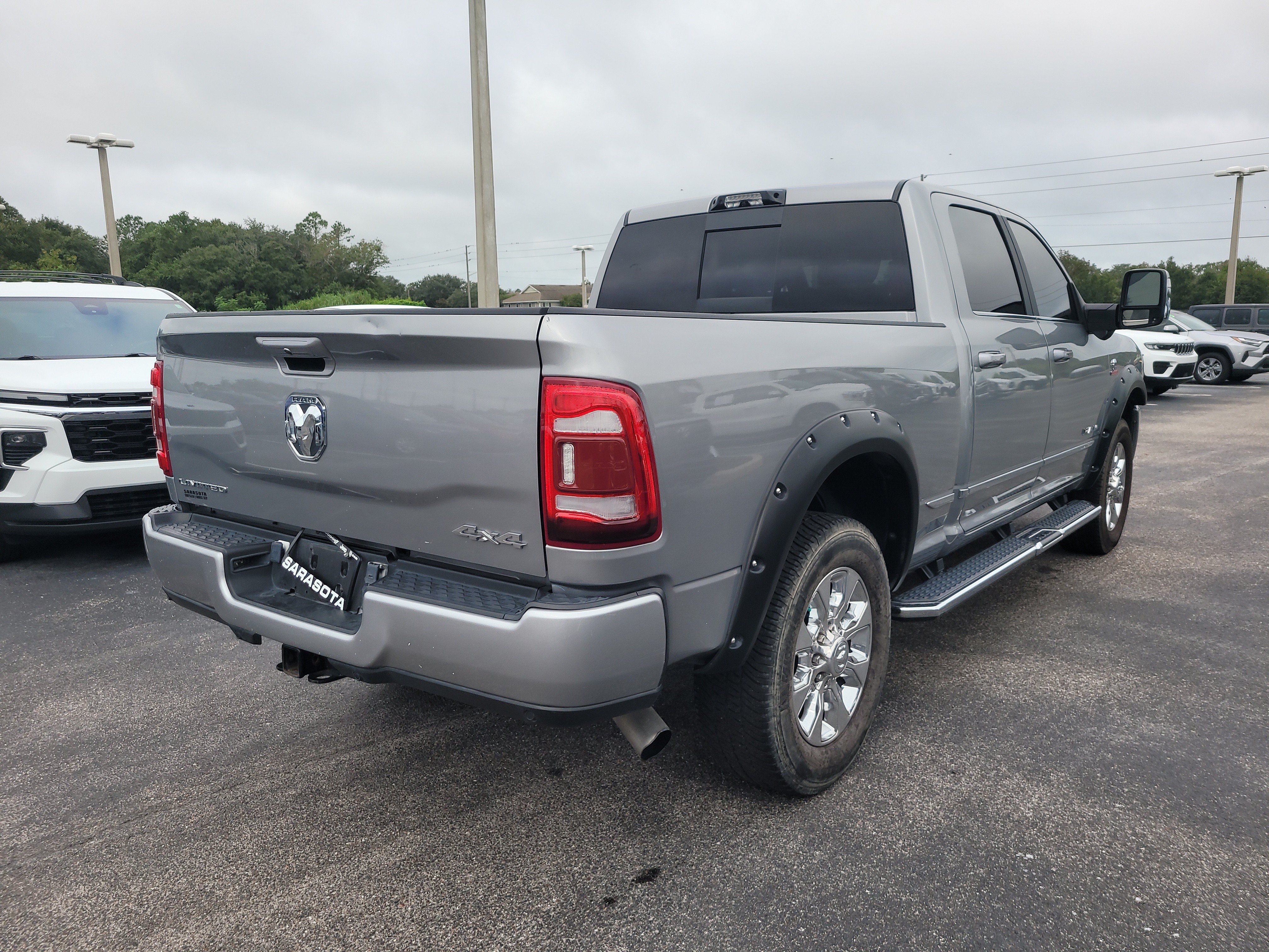 Used 2023 RAM 3500 Limited AWD/4WD image 4