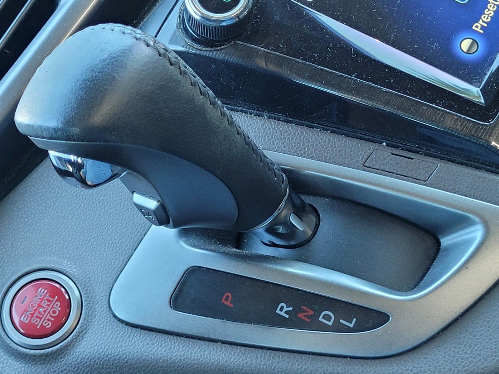 Used 2015 Honda Odyssey Touring Elite image 26