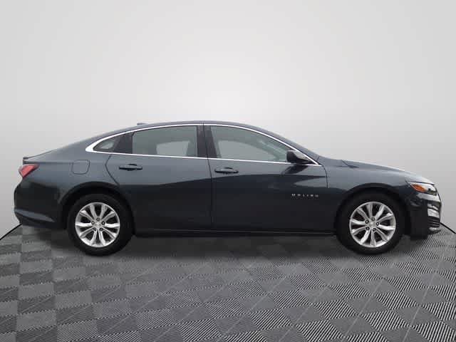 Used 2019 Chevrolet Malibu LT w/ Leather Package FWD image 4