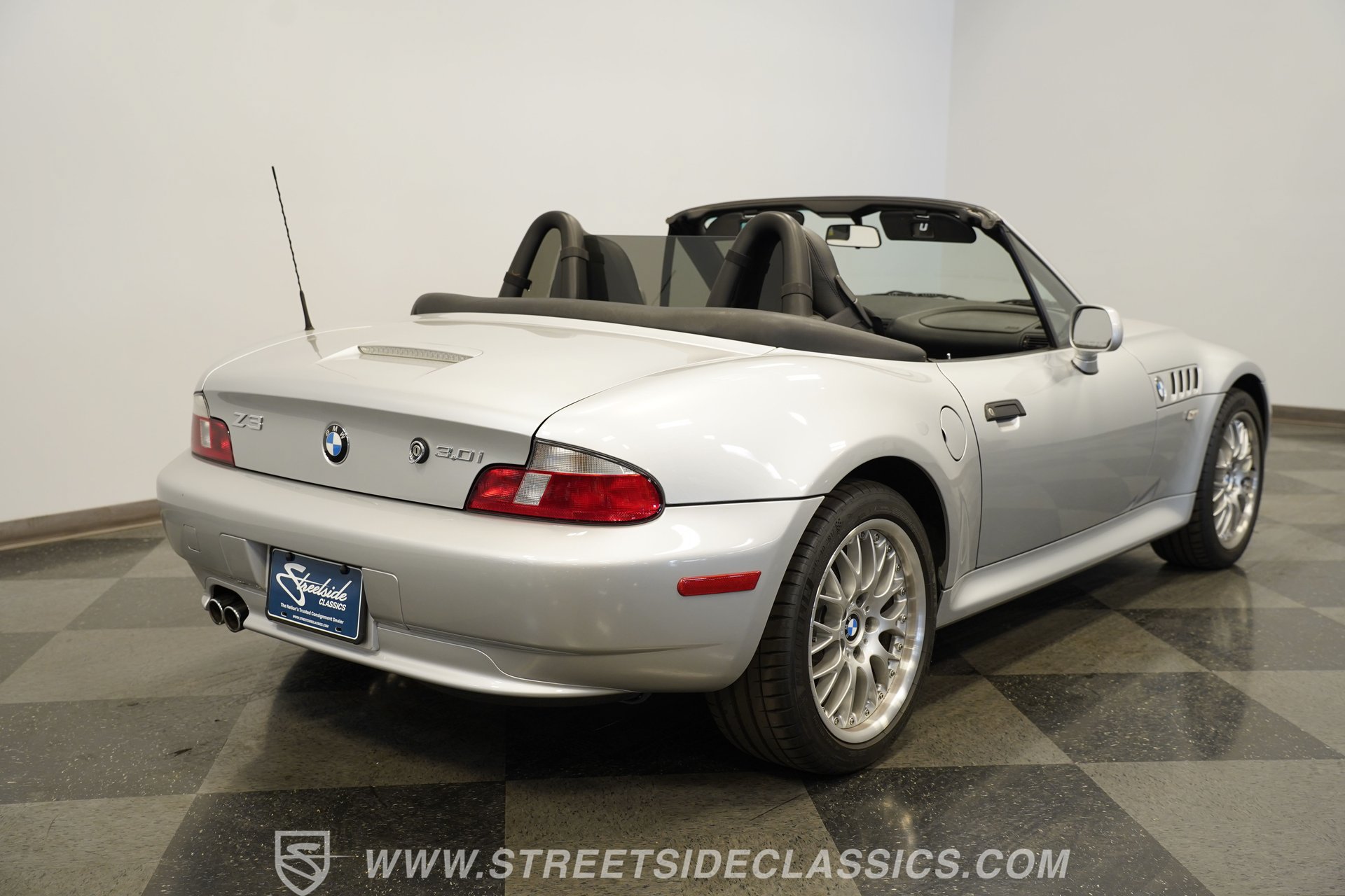 Used 2001 BMW Z3 3.0i RWD image 12