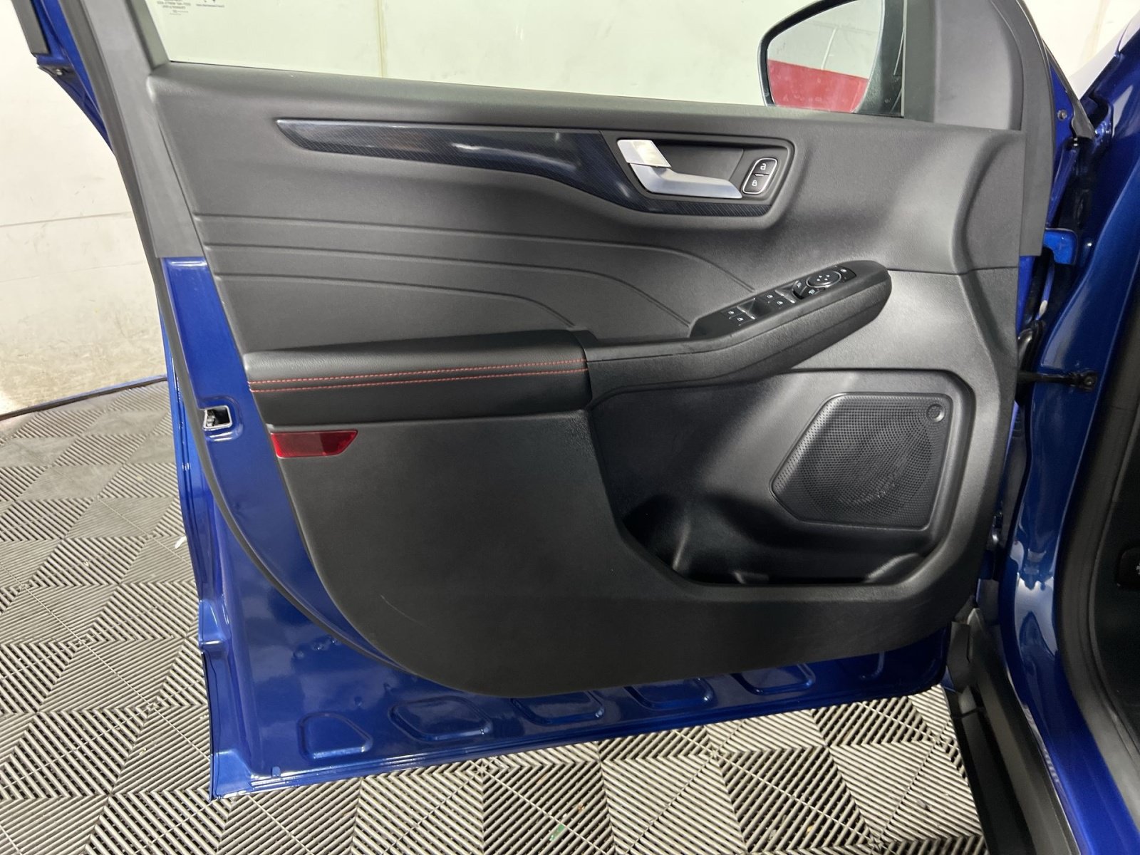 Used 2023 Ford Escape ST-Line w/ Tech Pack #1 FWD image 14