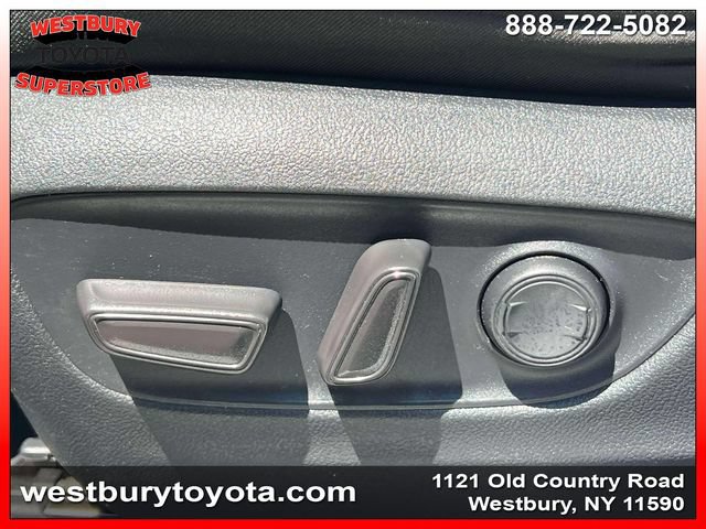 Used 2025 Toyota RAV4 XLE w/ Weather Package AWD/4WD image 20