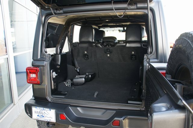 Used 2018 Jeep Wrangler Unlimited Sahara image 26