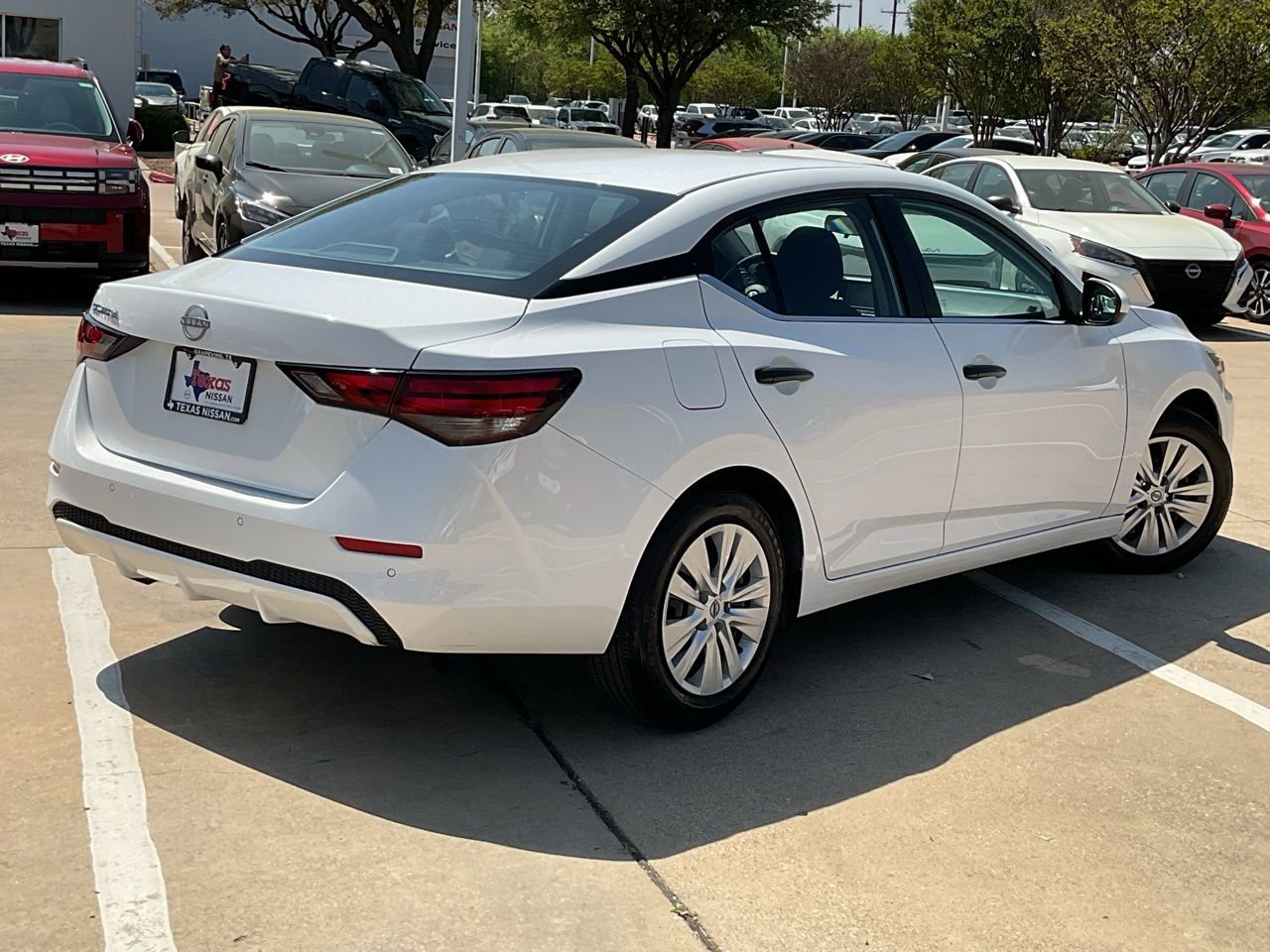 Used 2025 Nissan Sentra S image 5