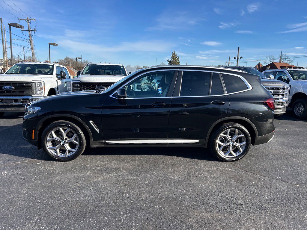 Used 2024 BMW X3 xDrive30i w/ Premium Package image 4