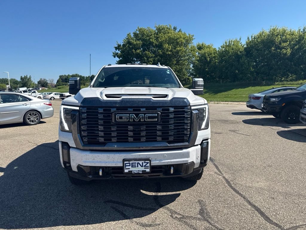 Used 2024 GMC Sierra 2500 Denali Ultimate w/ Max Trailering Package AWD/4WD image 2