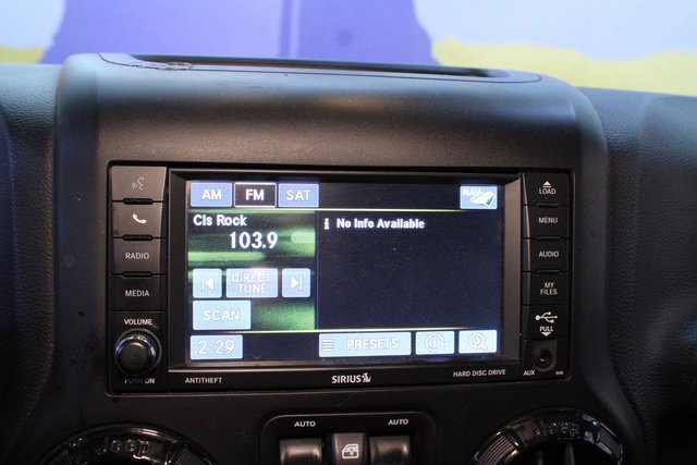 Used 2017 Jeep Wrangler Unlimited Sahara image 22