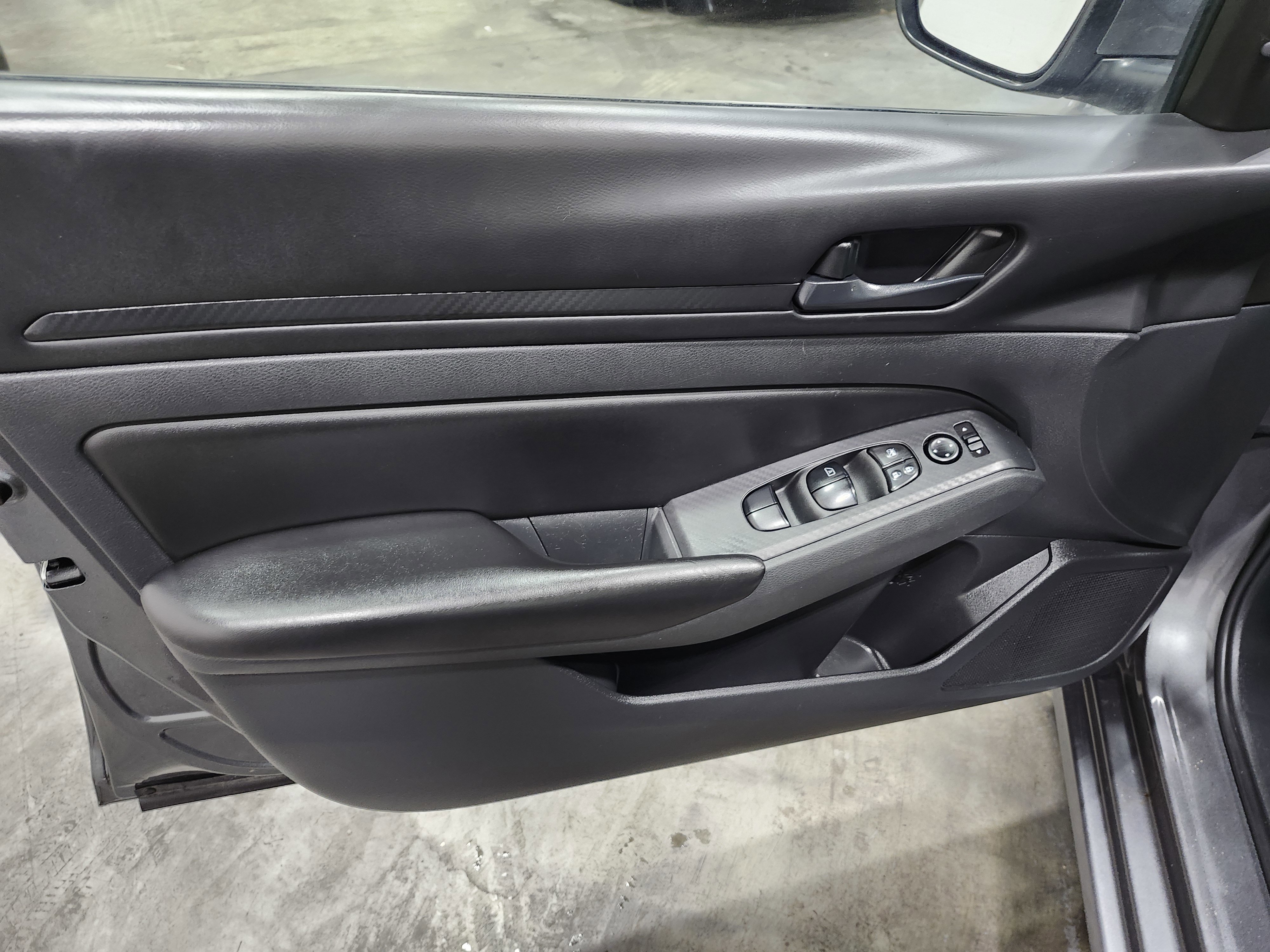 Used 2023 Nissan Altima 2.5 S image 22