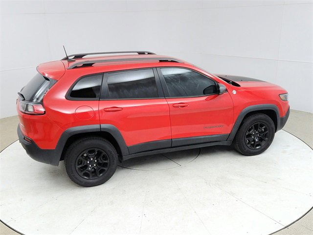 Used 2019 Jeep Cherokee Trailhawk w/ Cold Weather Group image 19