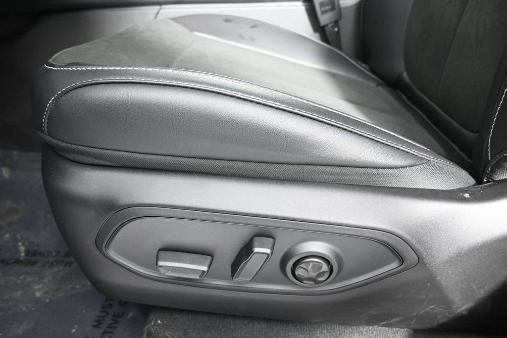 New 2026 Jeep Grand Cherokee Laredo image 21