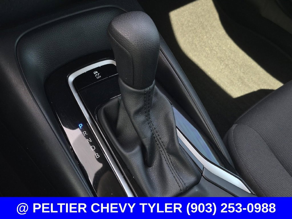Used 2025 Toyota Corolla LE FWD image 20