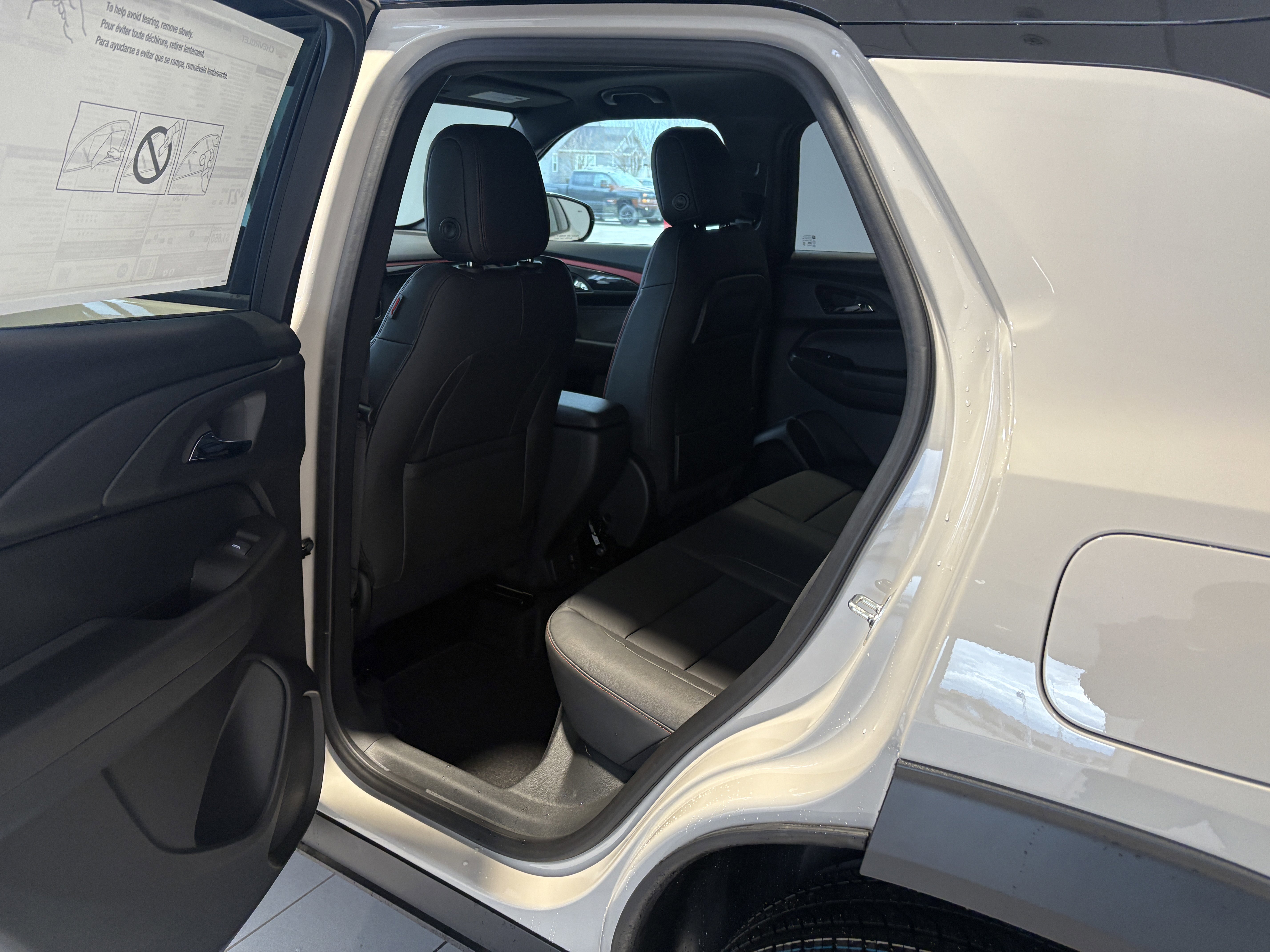 Used 2025 Chevrolet TrailBlazer RS w/ Convenience Package image 11