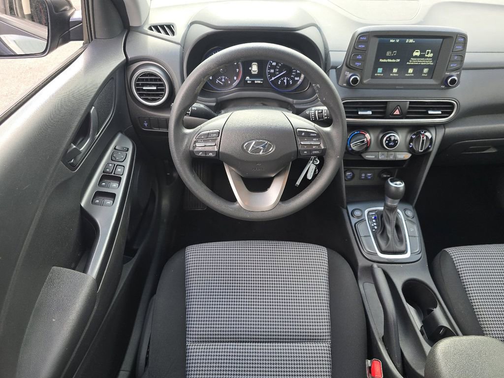 Used 2021 Hyundai Kona SE image 22