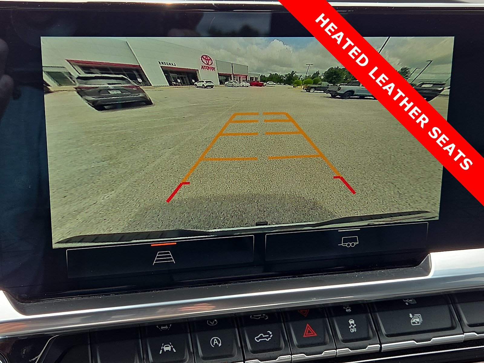 Used 2024 GMC Sierra 1500 SLT AWD/4WD image 18