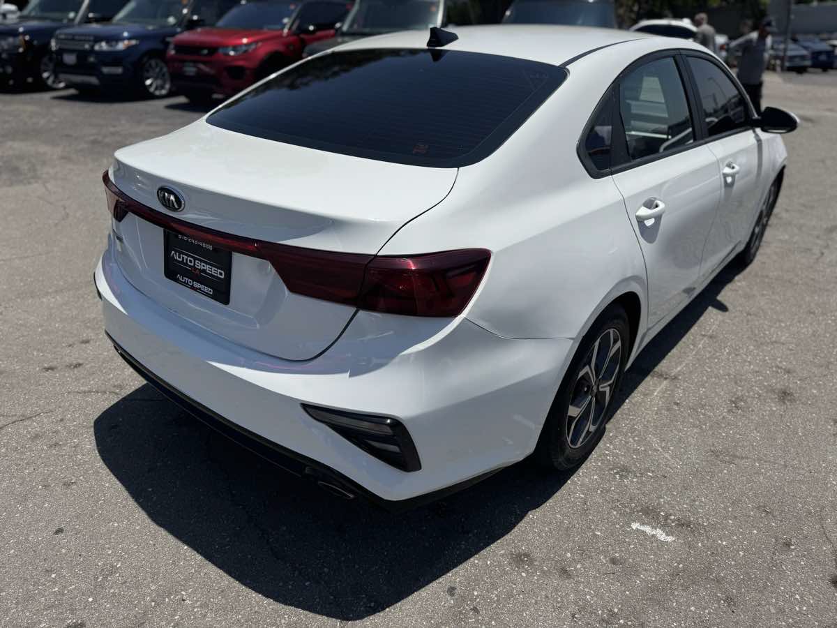 Used 2021 Kia Forte LXS FWD image 4