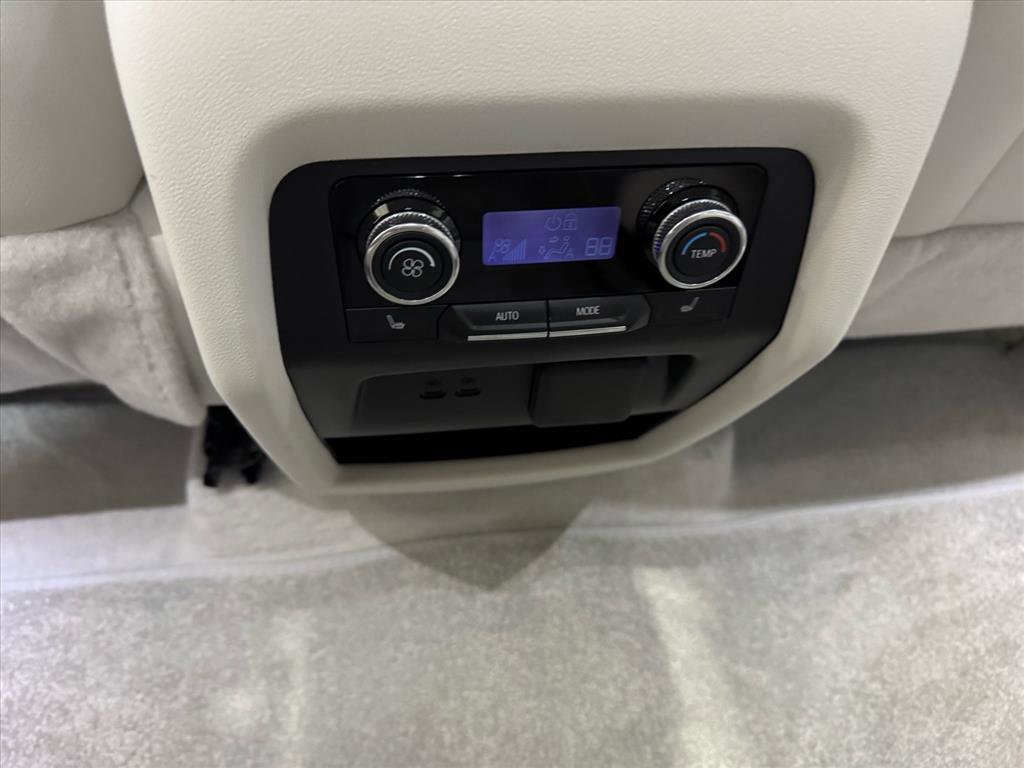 Certified 2025 Buick Enclave Avenir w/ Super Cruise Package image 13