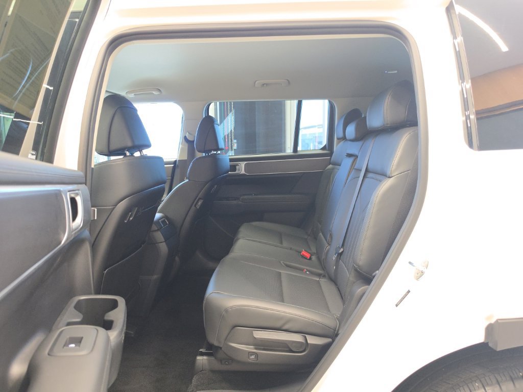 Used 2026 Hyundai Santa Fe SEL AWD/4WD image 37