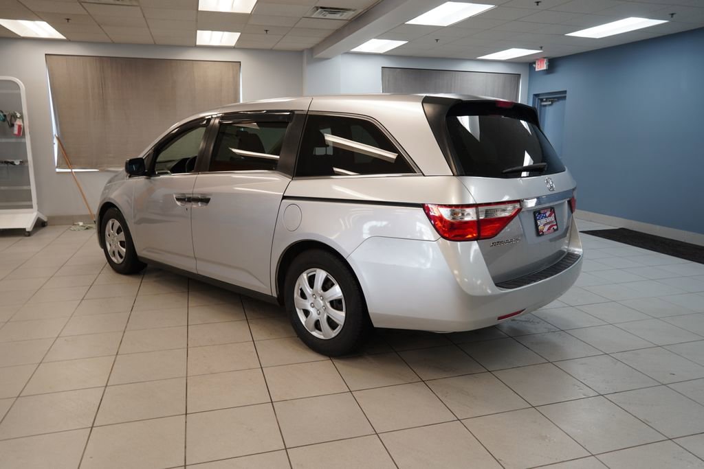 Used 2012 Honda Odyssey LX image 5