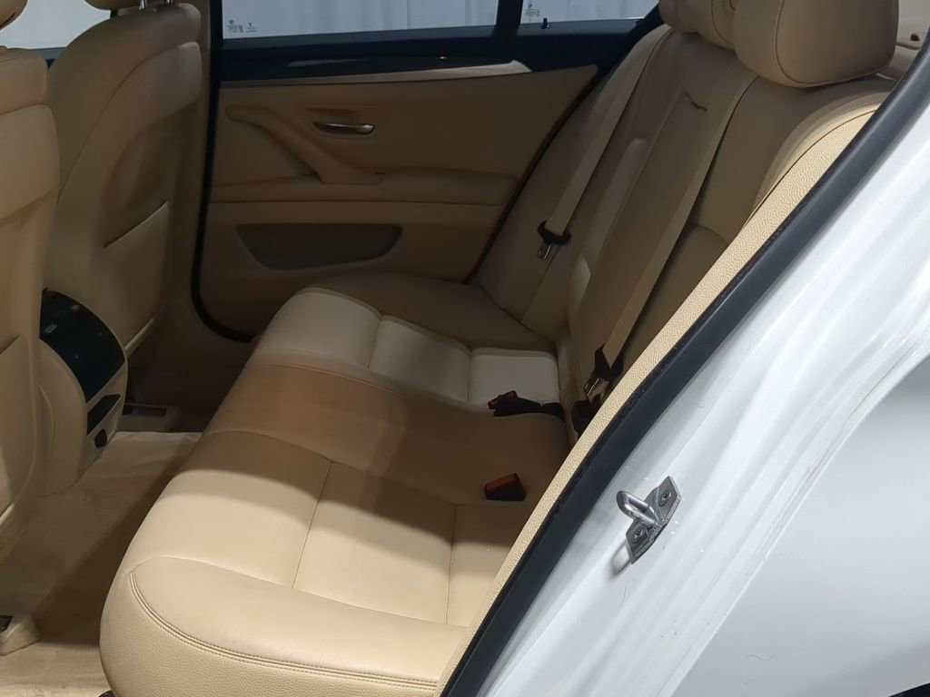 Used 2015 BMW 528i xDrive Sedan image 29