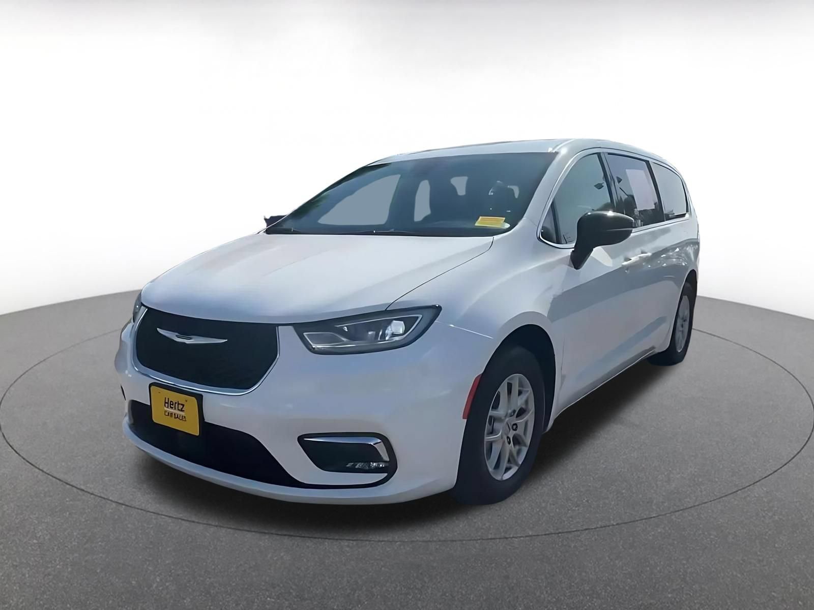 Used 2025 Chrysler Pacifica Select FWD image 6