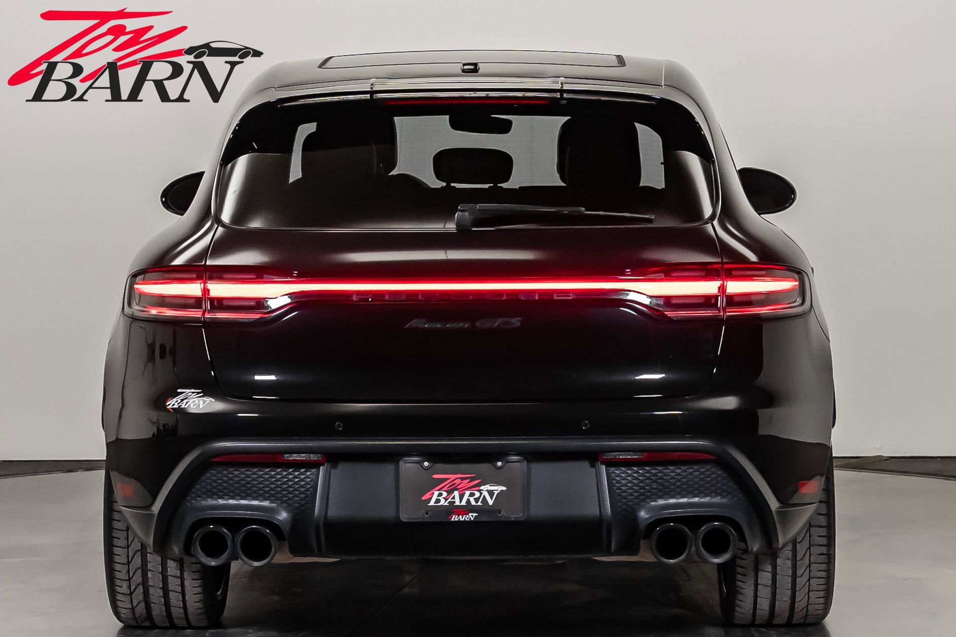 Used 2023 Porsche Macan GTS w/ GTS Sport Package image 4