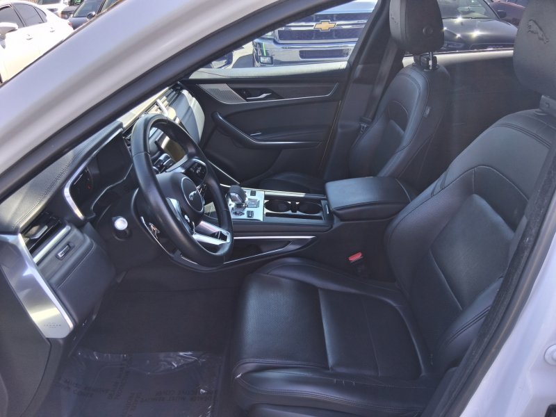 Used 2023 Jaguar F-PACE S AWD/4WD image 9