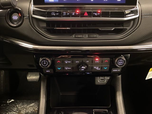 Used 2026 Jeep Compass Limited image 12