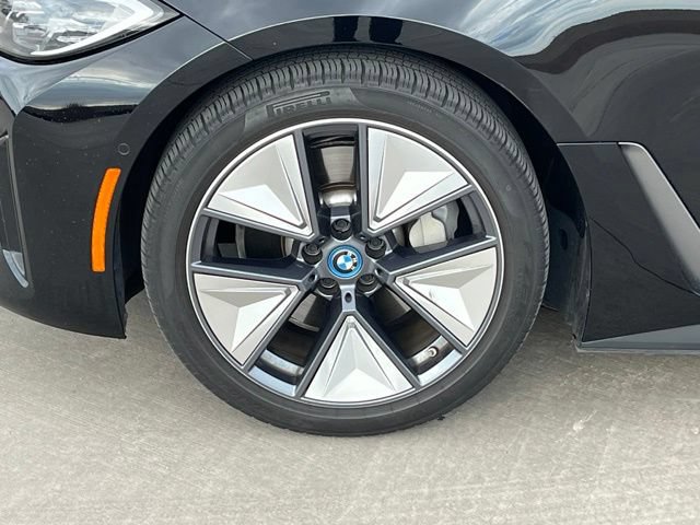 Used 2023 BMW i4 eDrive40 w/ Premium Package RWD image 7