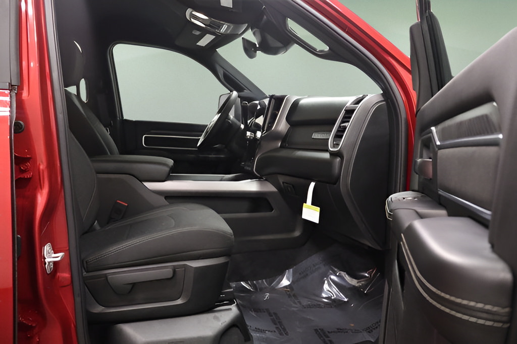 New 2026 RAM 2500 Big Horn AWD/4WD image 15
